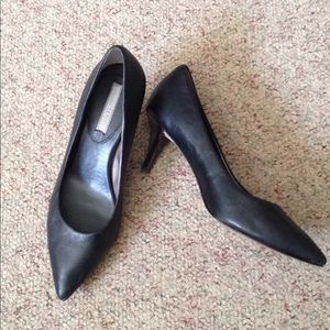 Banana Republic leather pumps.